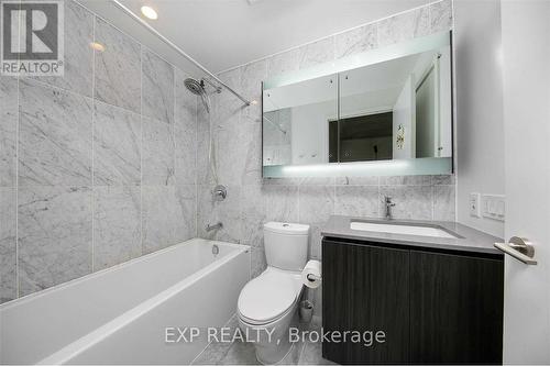 2106 - 117 Mcmahon Drive, Toronto, ON - Indoor Photo Showing Bathroom