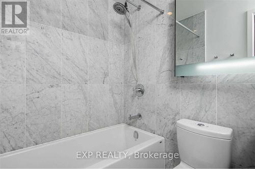 2106 - 117 Mcmahon Drive, Toronto, ON - Indoor Photo Showing Bathroom