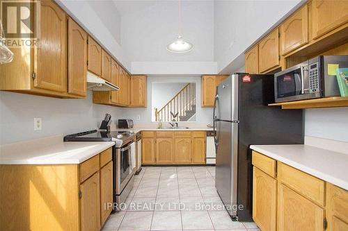 D-17 - 1663 Nash Road, Clarington, ON - Indoor Photo Showing Kitchen