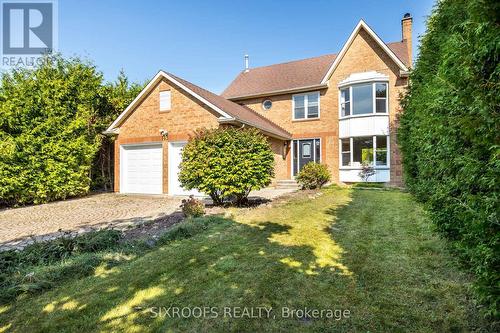 143 Glenway Circle, Newmarket, ON - Outdoor