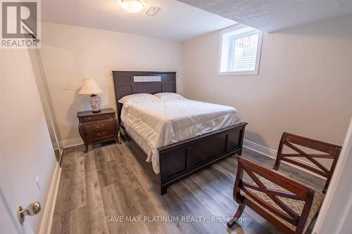 7 Yvonne Drive, Brampton, ON - Indoor Photo Showing Bedroom