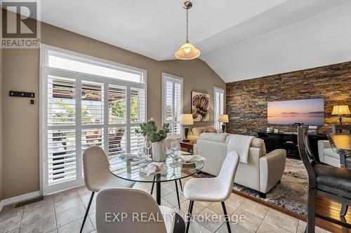 818 Greenly Drive, Cobourg, ON - Indoor Photo Showing Dining Room