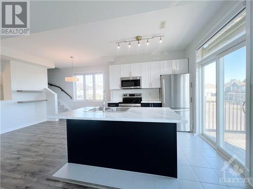 40 Teelin Circle, Ottawa, ON - Indoor Photo Showing Kitchen With Stainless Steel Kitchen With Double Sink