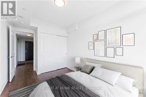 2106 - 485 Richmond Road, Ottawa, ON - Indoor Photo Showing Bedroom