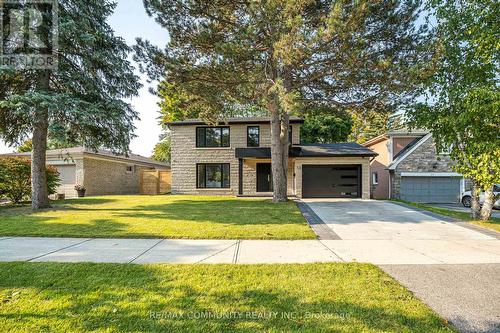 30 Kellythorne Drive, Toronto, ON - Outdoor With Facade