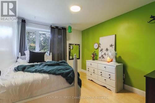 184 Millbank Drive, London, ON - Indoor Photo Showing Bedroom