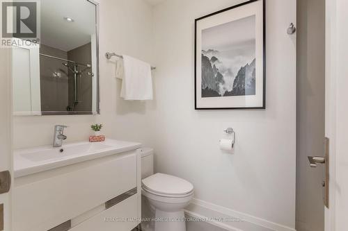 62 Clissold Road, Toronto, ON - Indoor Photo Showing Bathroom