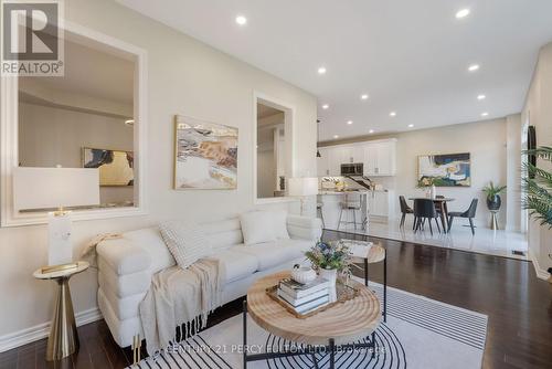 345 Nairn Circle, Milton, ON - Indoor Photo Showing Living Room