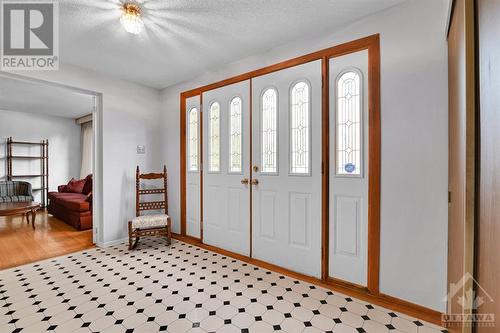 34 Farlane Boulevard, Ottawa, ON - Indoor Photo Showing Other Room