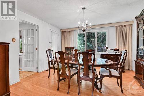 34 Farlane Boulevard, Ottawa, ON - Indoor Photo Showing Dining Room