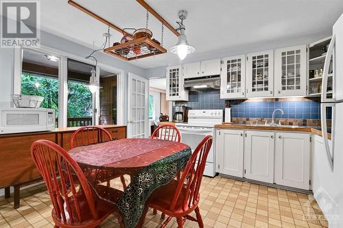 34 Farlane Boulevard, Ottawa, ON - Indoor Photo Showing Other Room