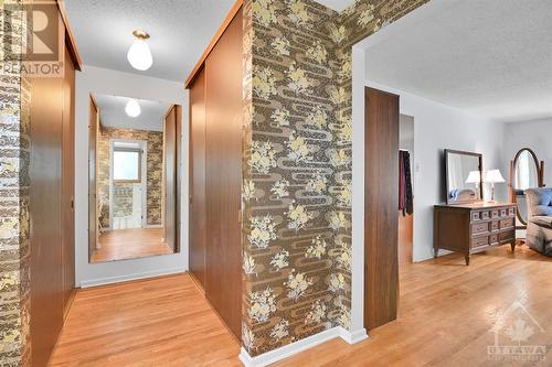 34 Farlane Boulevard, Ottawa, ON - Indoor Photo Showing Other Room