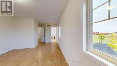 4 Hadleigh Way, Whitby, ON - Indoor Photo Showing Other Room