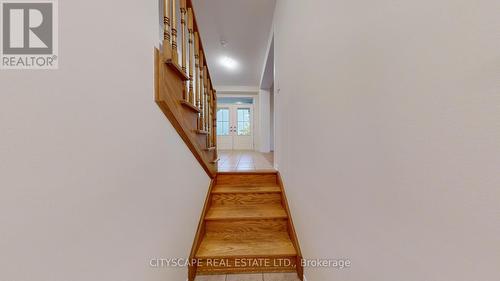 4 Hadleigh Way, Whitby, ON - Indoor Photo Showing Other Room