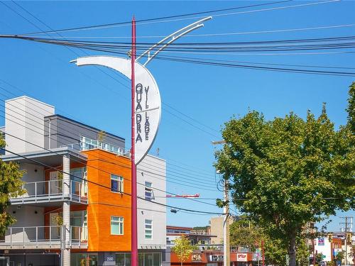 310-755 Hillside Ave, Victoria, BC - Outdoor With Balcony