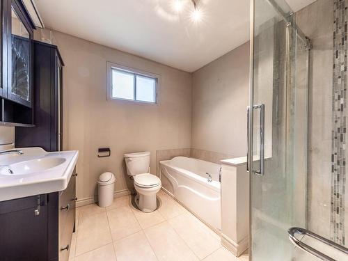 Salle de bains - 6770 Av. Tisserand, Brossard, QC - Indoor Photo Showing Bathroom