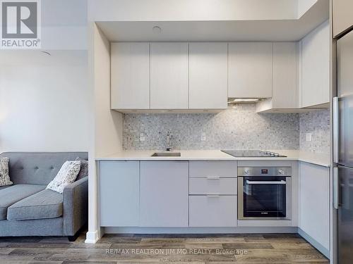 1206 - 120 Parliament Street, Toronto, ON - Indoor Photo Showing Kitchen