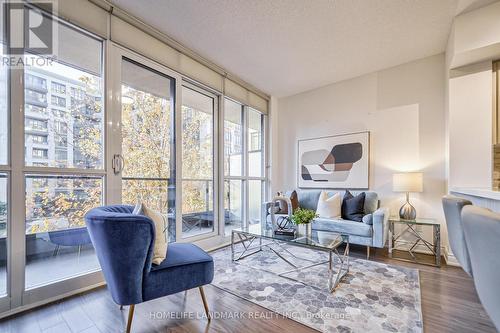 517 - 89 South Town Centre Boulevard, Markham, ON - Indoor Photo Showing Living Room