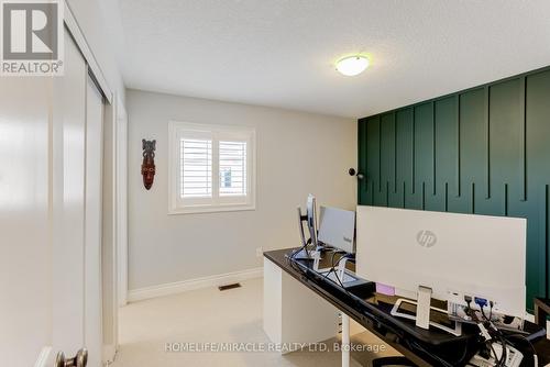 54 Hoard Avenue, New Tecumseth, ON - Indoor Photo Showing Other Room