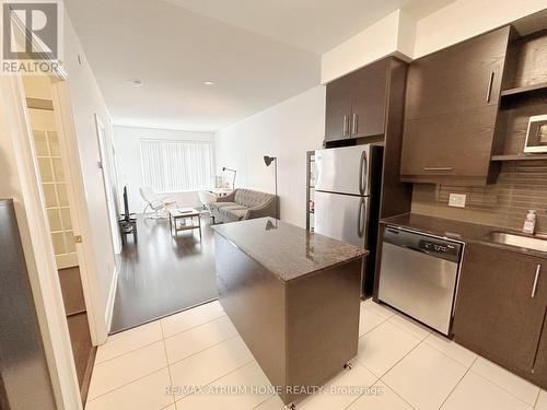 316 - 277 South Park Road, Markham, ON - Indoor Photo Showing Kitchen