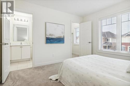 3946 Tufgar Crescent, Burlington, ON - Indoor Photo Showing Bedroom