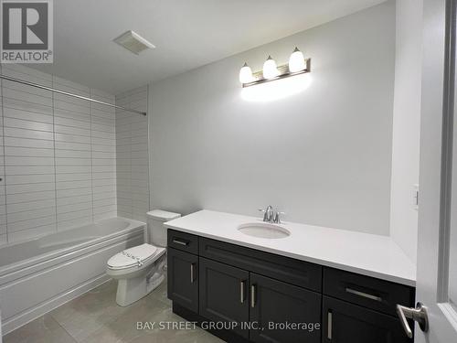 3082 William Cutmore Boulevard, Oakville, ON - Indoor Photo Showing Bathroom