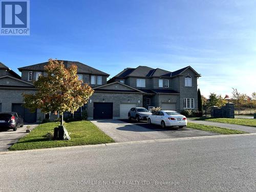 7 Arch Brown Court, Barrie, ON - Outdoor With Facade