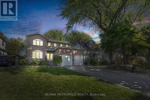 21 St Quentin Avenue, Toronto, ON - Outdoor