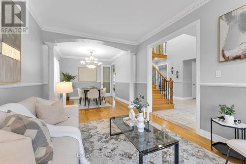 21 St Quentin Avenue, Toronto, ON - Indoor Photo Showing Living Room