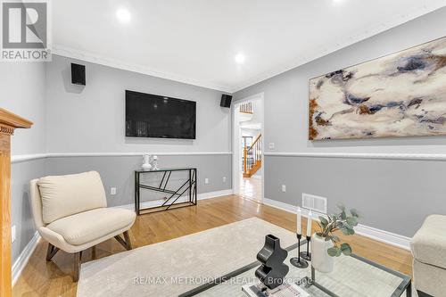 21 St Quentin Avenue, Toronto, ON - Indoor