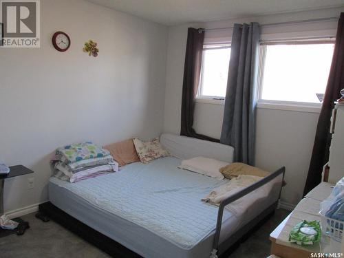 322 6Th Avenue W, Nipawin, SK - Indoor Photo Showing Bedroom