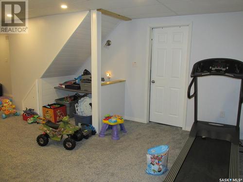 322 6Th Avenue W, Nipawin, SK - Indoor