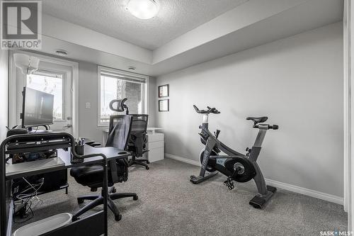 323 125 Willis Crescent, Saskatoon, SK - Indoor Photo Showing Gym Room