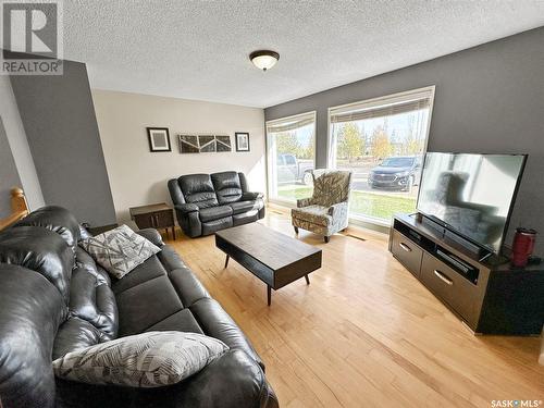 Nw City Limit Acreage, Swift Current Rm No. 137, SK - Indoor Photo Showing Living Room