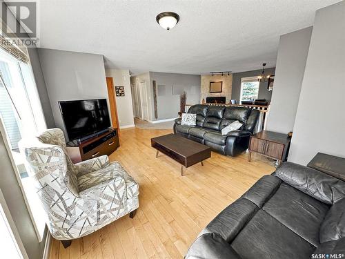 Nw City Limit Acreage, Swift Current Rm No. 137, SK - Indoor Photo Showing Living Room