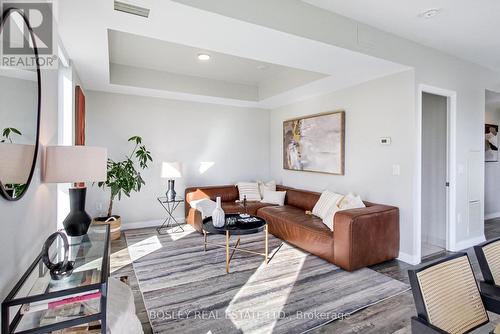 423 - 25 Cole Street, Toronto, ON - Indoor Photo Showing Living Room