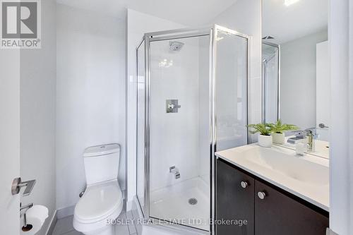 423 - 25 Cole Street, Toronto, ON - Indoor Photo Showing Bathroom