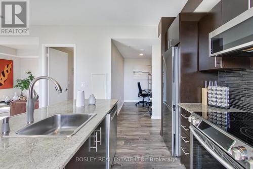 423 - 25 Cole Street, Toronto, ON - Indoor Photo Showing Kitchen With Upgraded Kitchen