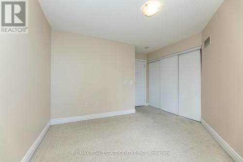 1424 - 500 Doris Avenue, Toronto, ON - Indoor Photo Showing Other Room