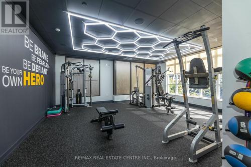 1424 - 500 Doris Avenue, Toronto, ON - Indoor Photo Showing Gym Room