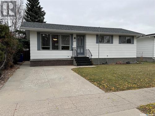 230 10Th Street, Humboldt, SK - Outdoor