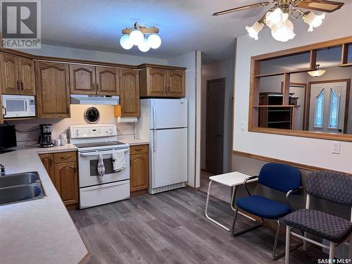 230 10Th Street, Humboldt, SK - Indoor Photo Showing Kitchen With Double Sink