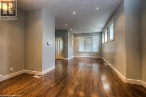 702 Queen Street S, Kitchener, ON - Indoor Photo Showing Other Room