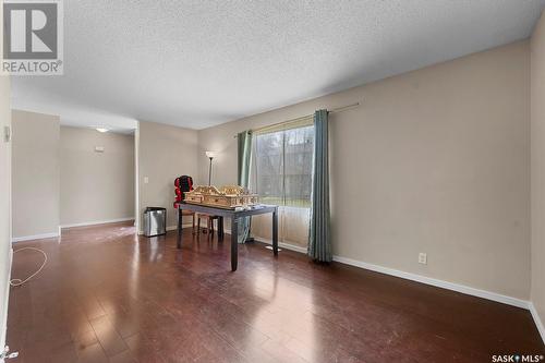 3958 Castle Road, Regina, SK - Indoor