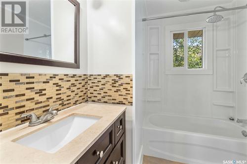 5135 North West Boulevard, Regina, SK - Indoor Photo Showing Bathroom