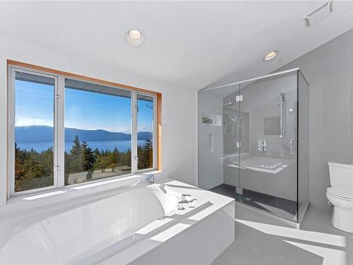 263 Canvasback Pl, Salt Spring, BC 