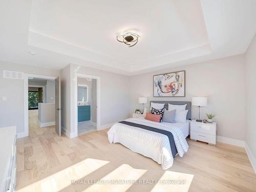 16 Walsh Ave, Toronto, ON - Indoor Photo Showing Bedroom