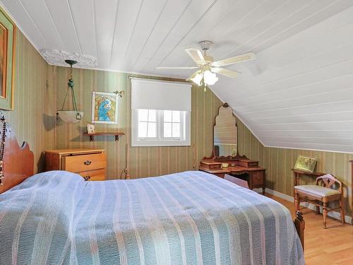 Chambre Ã  coucher principale - 225 Ch. De La Rivière-Des-Fèves S., Sainte-Martine, QC - Indoor Photo Showing Bedroom