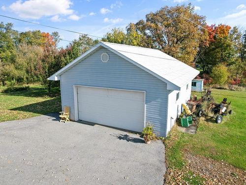 Garage - 225 Ch. De La Rivière-Des-Fèves S., Sainte-Martine, QC - Outdoor With Exterior