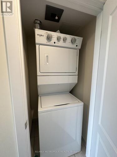 2218 - 10 Westmeath Lane, Markham, ON - Indoor Photo Showing Laundry Room